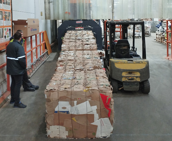 Giải pháp Máy đóng kiện thùng carton hiệu quả cao cho chuỗi siêu thị quy mô lớn ở Nga